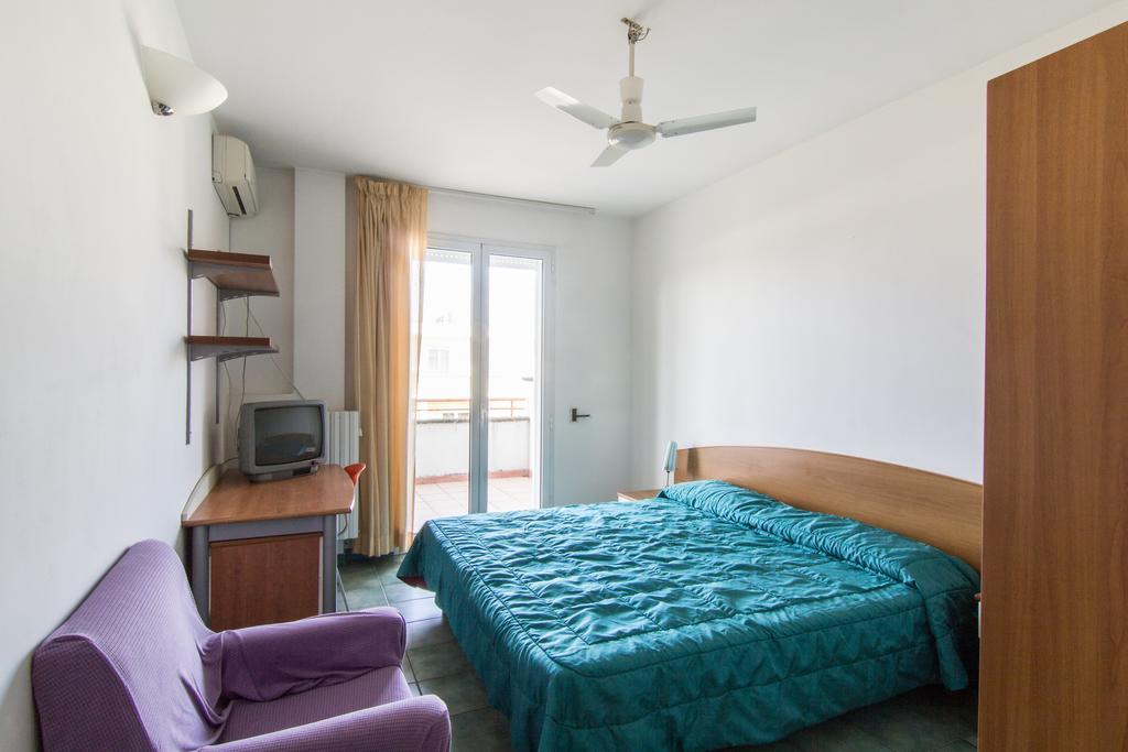 I Giardini Di Atena Aparthotel Merine Room photo